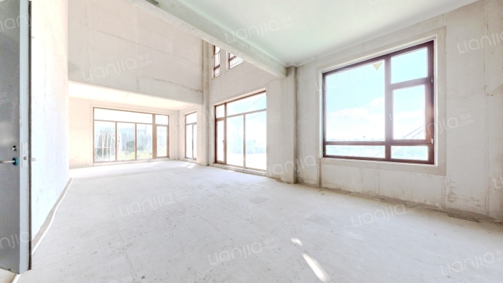 金地蓝泰观海听澜二手房实景图