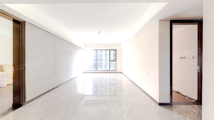 融创中心融誉二手房实景图