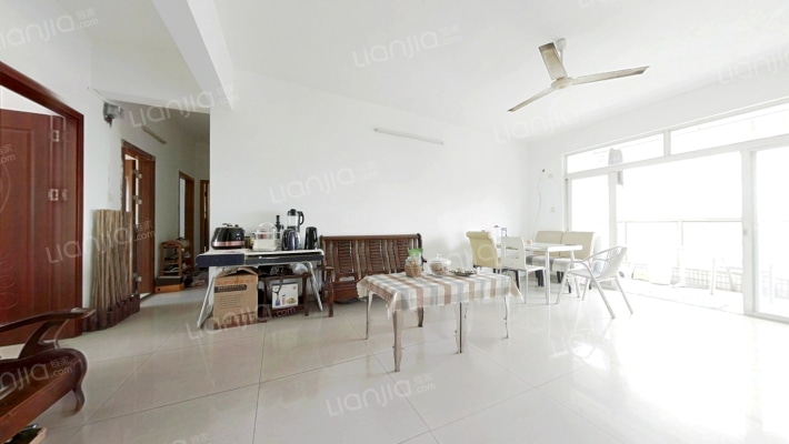 东怡美居二手房实景图