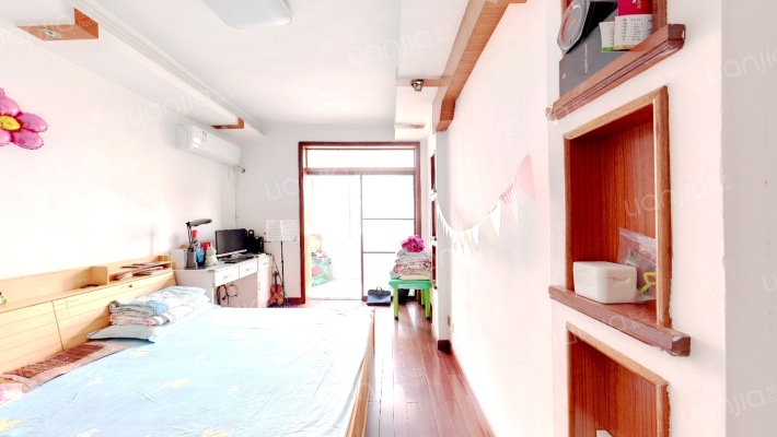 阜阳路178号二手房实景图