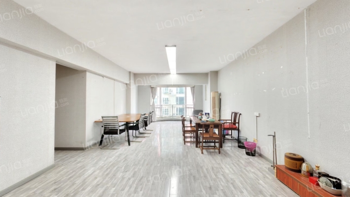 海景大厦二手房实景图