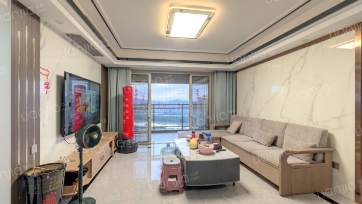 德威江誉城1期二手房实景图