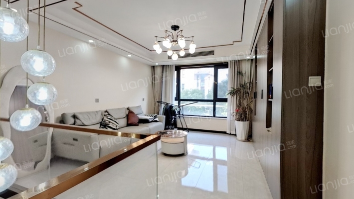 天安名郡二手房实景图