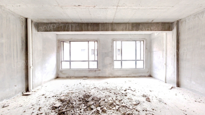 先生的山B区二手房实景图