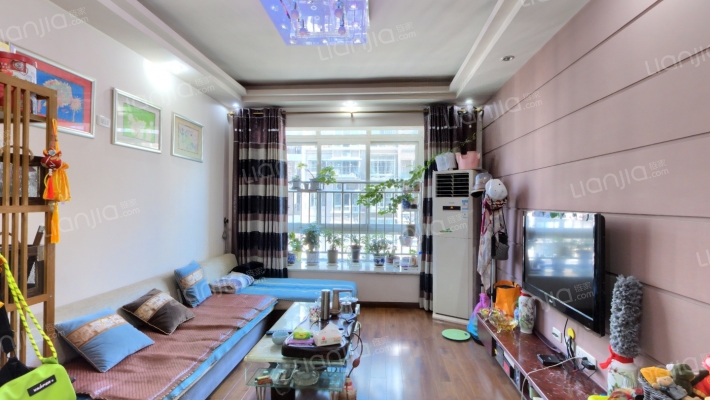 龙腾新苑二手房实景图