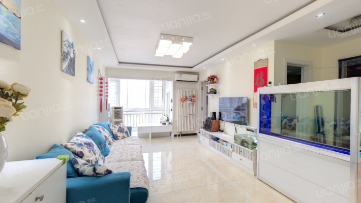 卢卡新天地二手房实景图