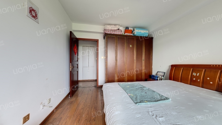 陈坊新苑二手房实景图