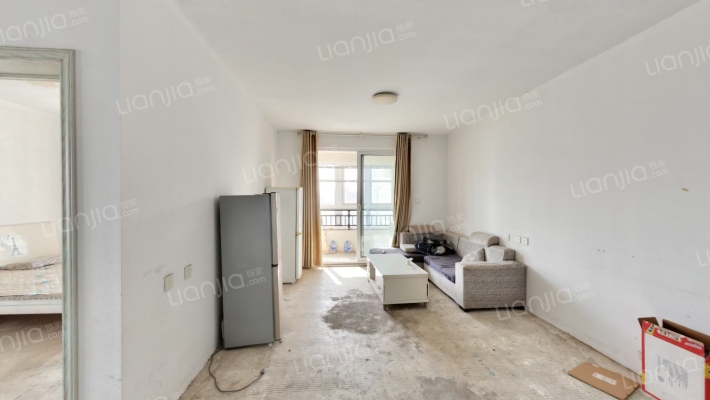 保利罗兰春天二手房实景图