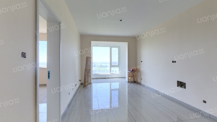 精装两居无遮挡57万·有五个地下下室-客厅