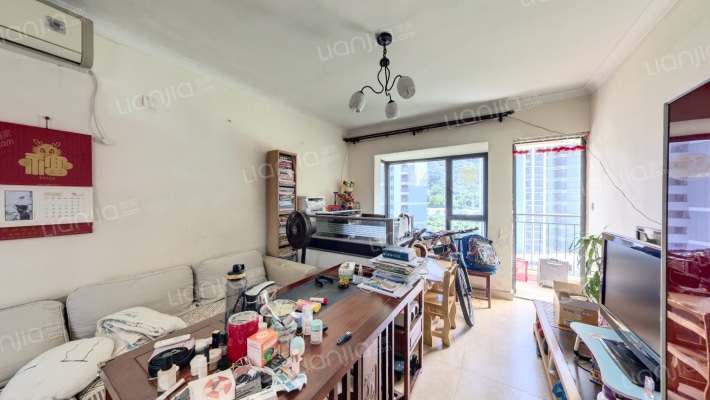 中海半山溪谷花园二手房实景图