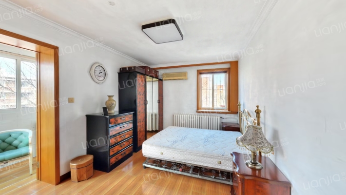 育贤里二手房实景图