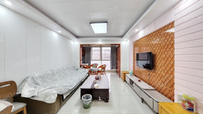 凯旋帝景二手房实景图