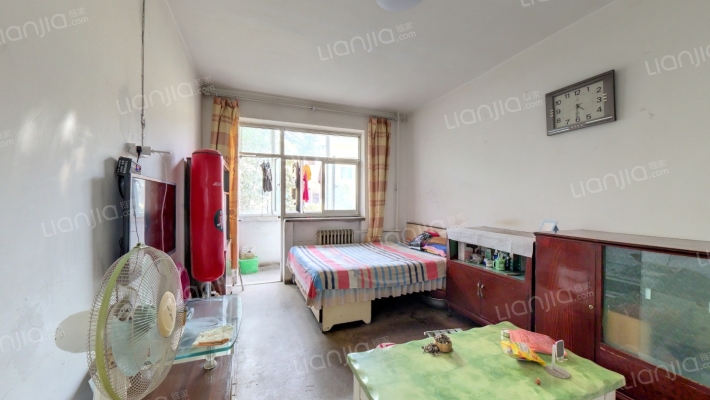 化校宿舍二手房实景图