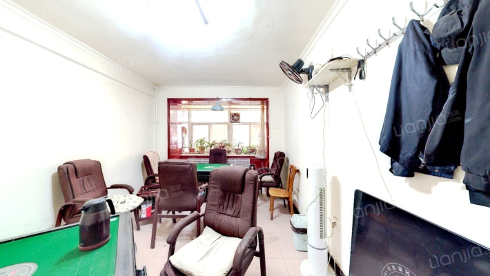 金轮颐园小区二手房实景图