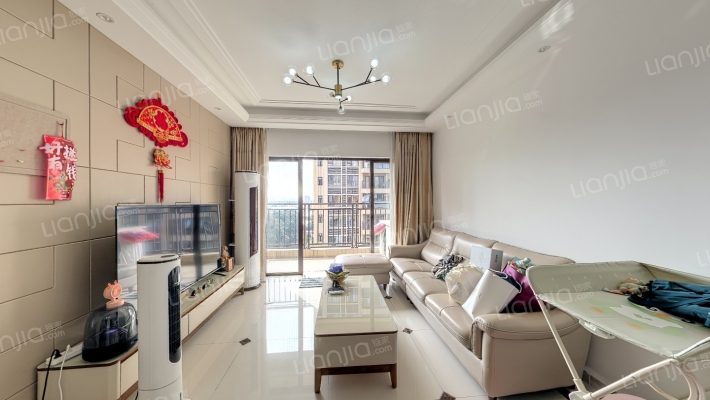 方圆南海小城之春二手房实景图