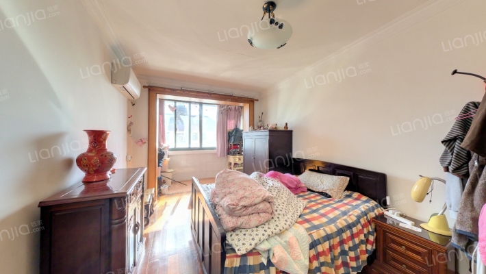 凌兆新村(上浦路606弄)二手房实景图