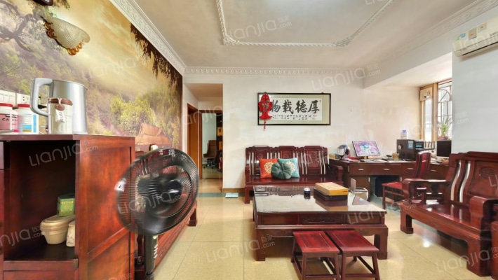 新鸿进花园二手房实景图