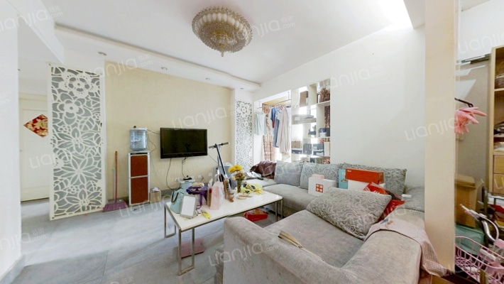 领馆逸品二手房实景图