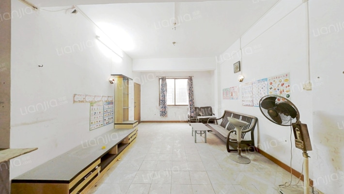 横荷开发区6号小区二手房实景图