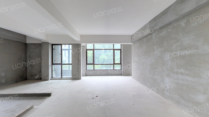 新钱湖景苑二手房实景图