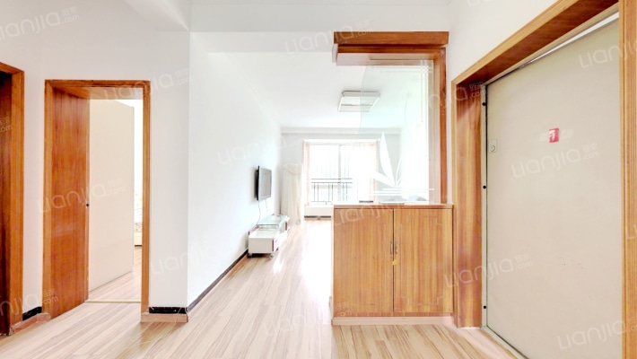 白依小区二手房实景图