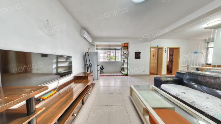 松坪村梅苑二手房实景图