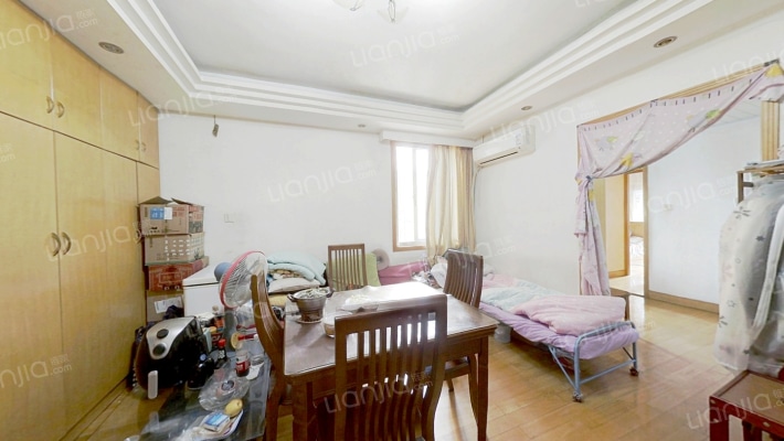 飞虹新村一区二手房实景图