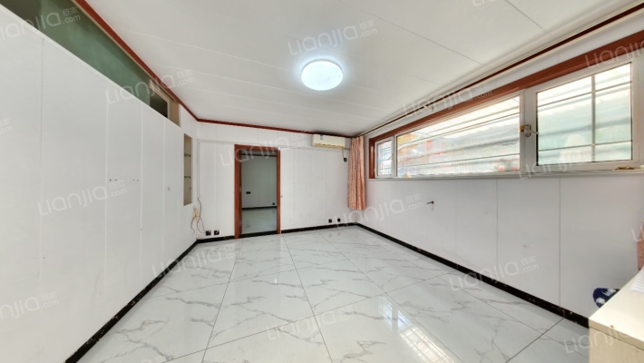 银领国际二手房实景图