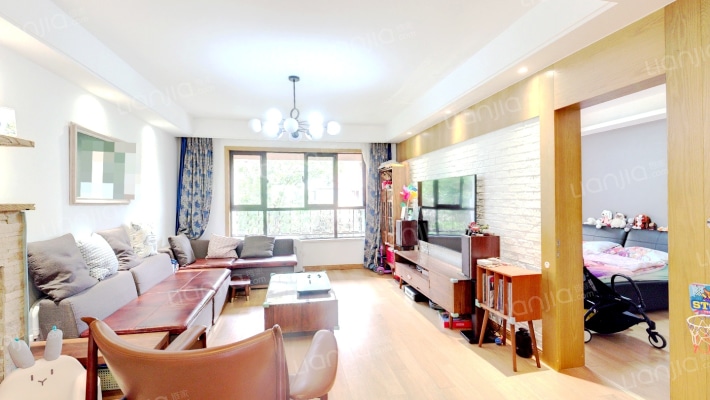 融创城溪郡二手房实景图