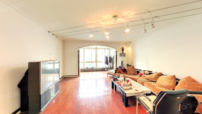 嘉麟花园二手房实景图