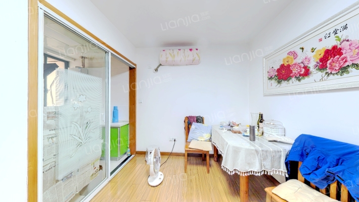 营苑东村二手房实景图