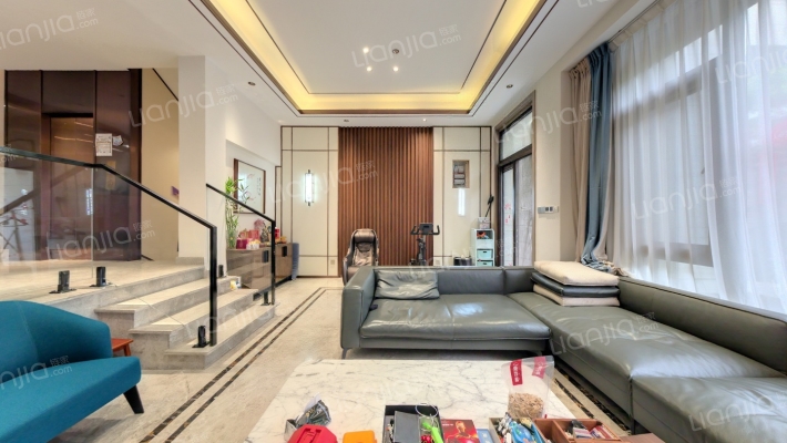 臻品嘉园(别墅)二手房实景图