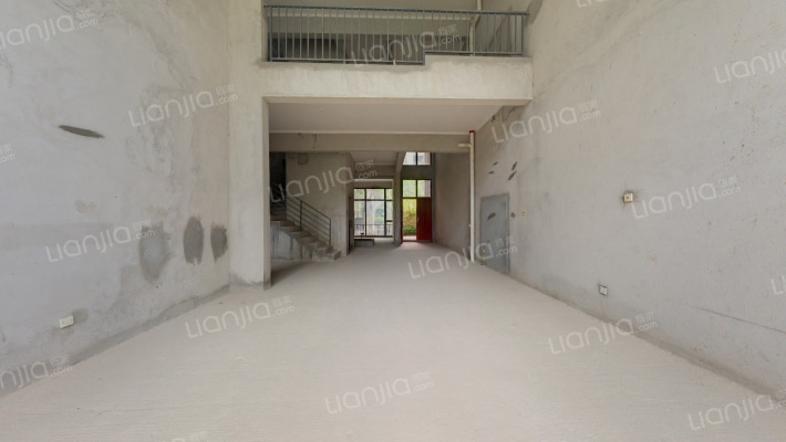 盛天东郡源墅二手房实景图