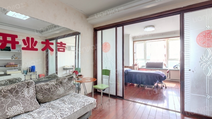 黄金岁月二手房实景图