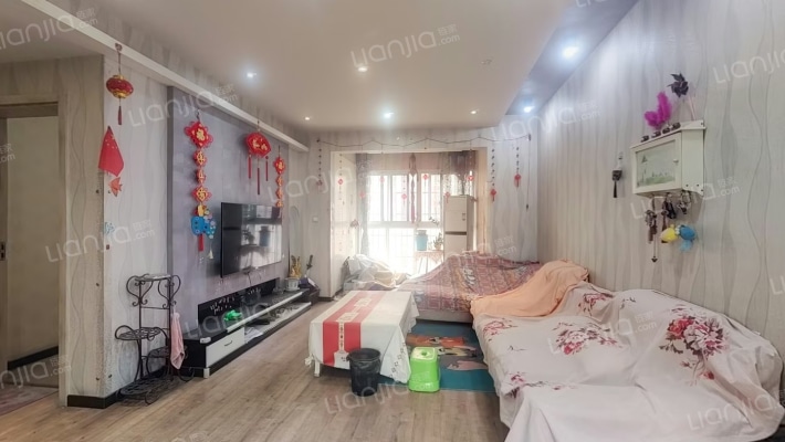 西贵金沙二手房实景图