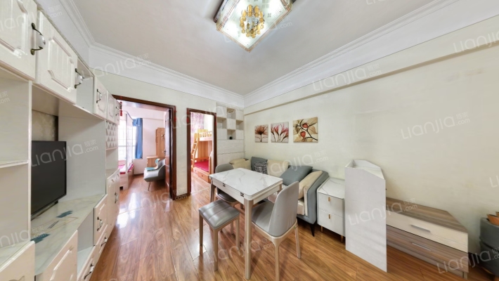 上锦颐园二手房实景图