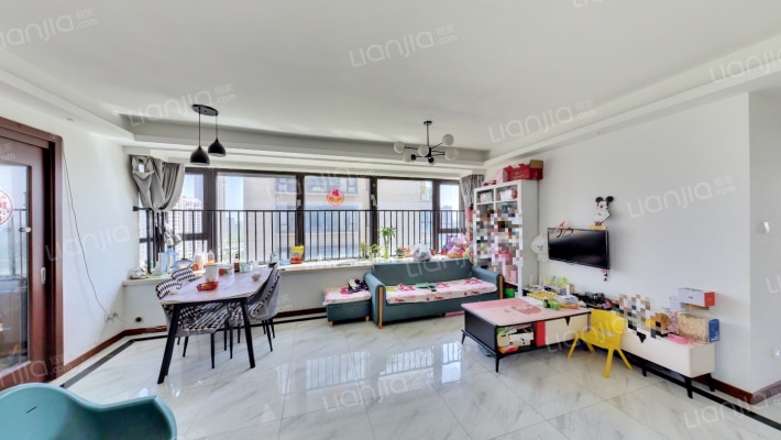 绿地海湾丽海苑二手房实景图