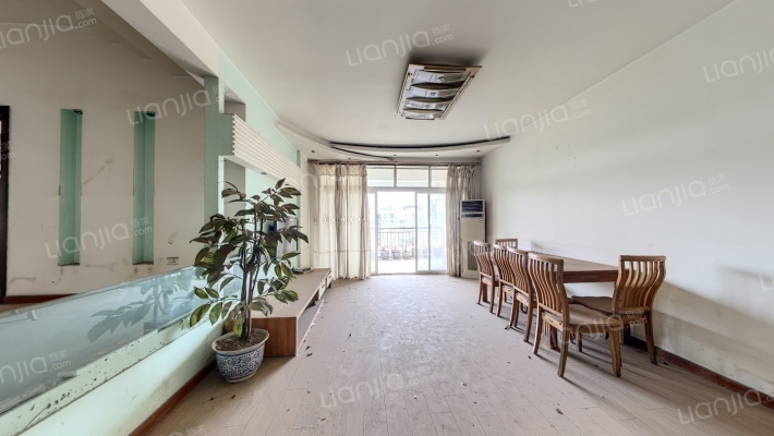 龙凤花园二区二手房实景图