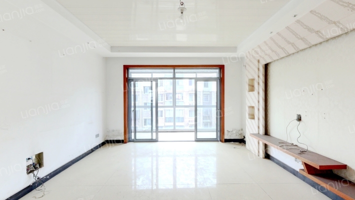 越都花园二手房实景图