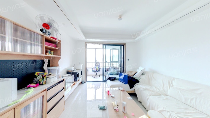 万兴湖山间二手房实景图