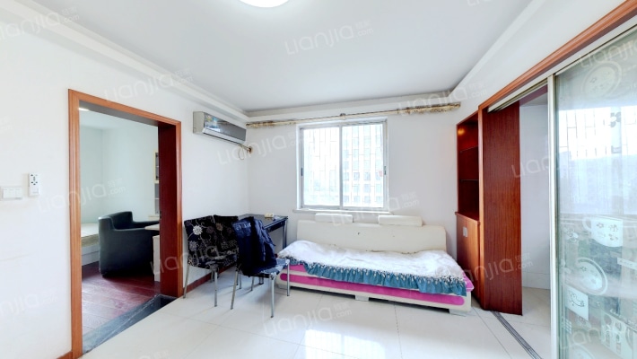 启文小区二手房实景图