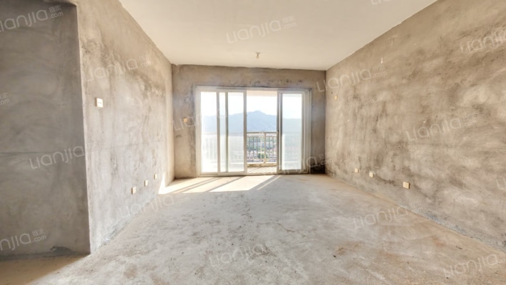 峰景湾二手房实景图