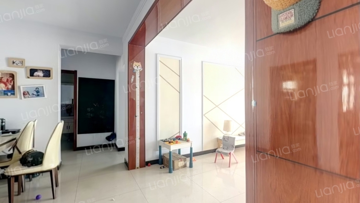 长宁小区二手房实景图