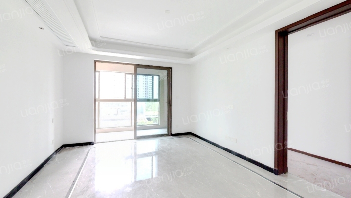 荣安堂樾庄二手房实景图