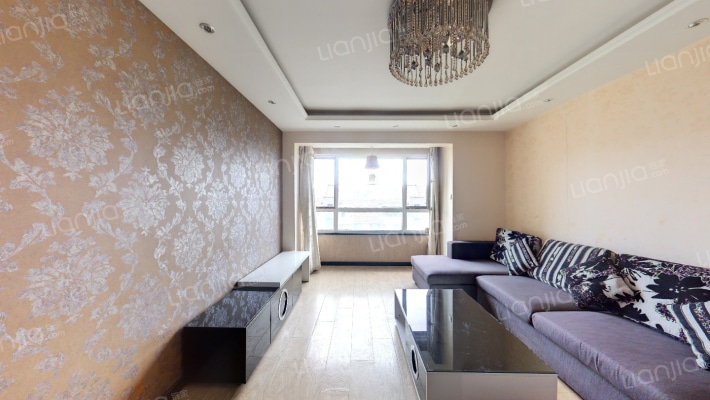 保利百合香湾C区二手房实景图