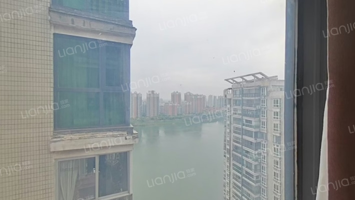 禧诚·月畔湾二手房实景图