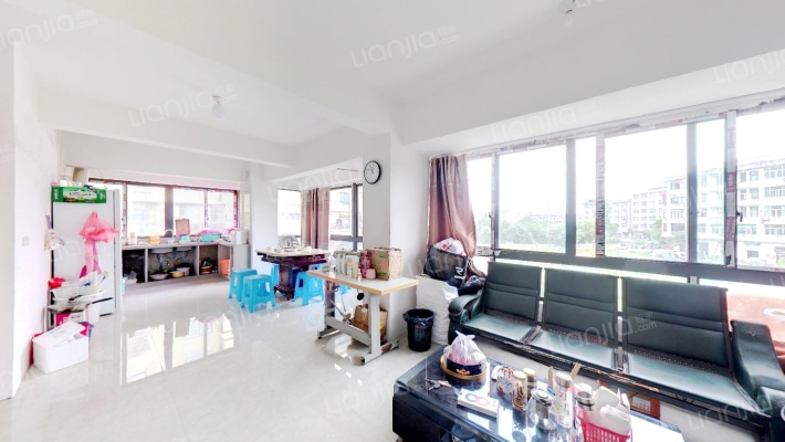 银港茗苑二手房实景图