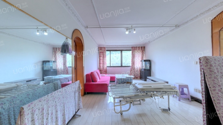 宝山南路514号二手房实景图