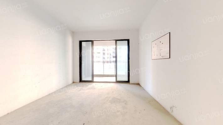 新怡豪门二手房实景图