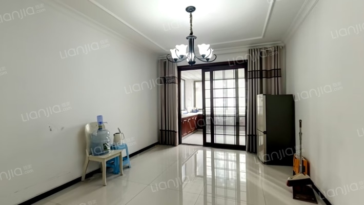 景园·盛世华都二手房实景图